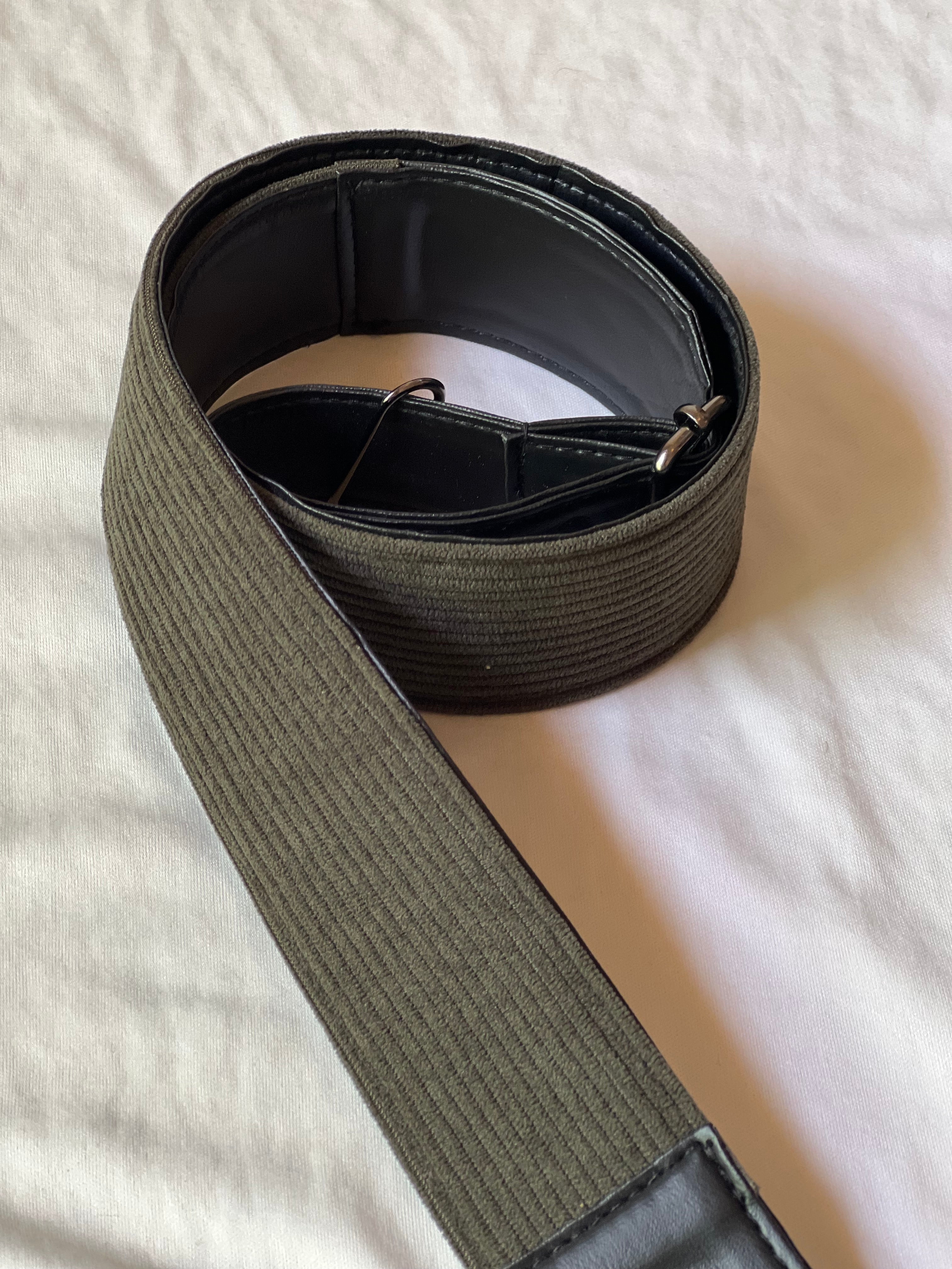 Olive Velvet Handle