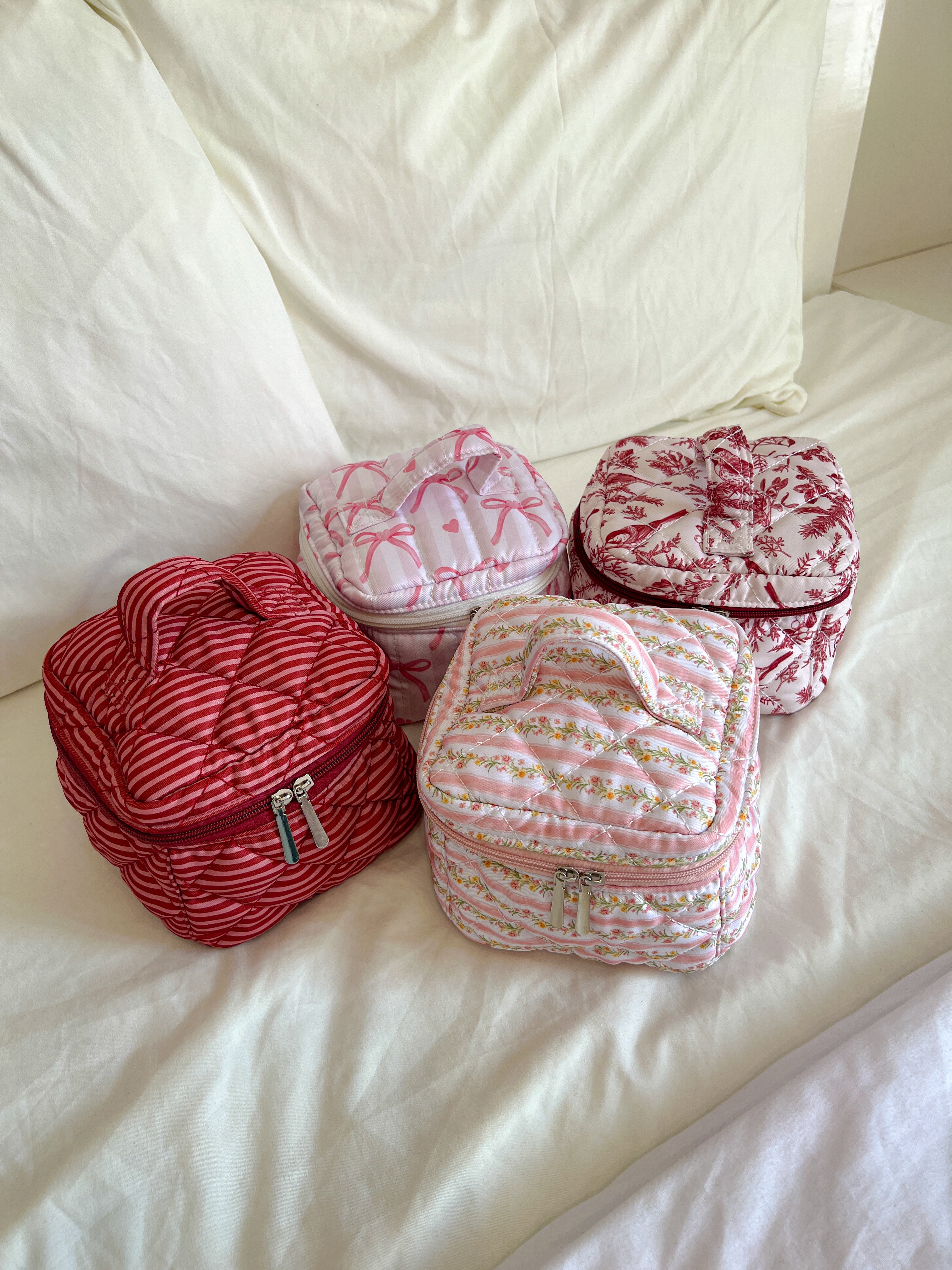 Ribbon Cloud Boxy pouch