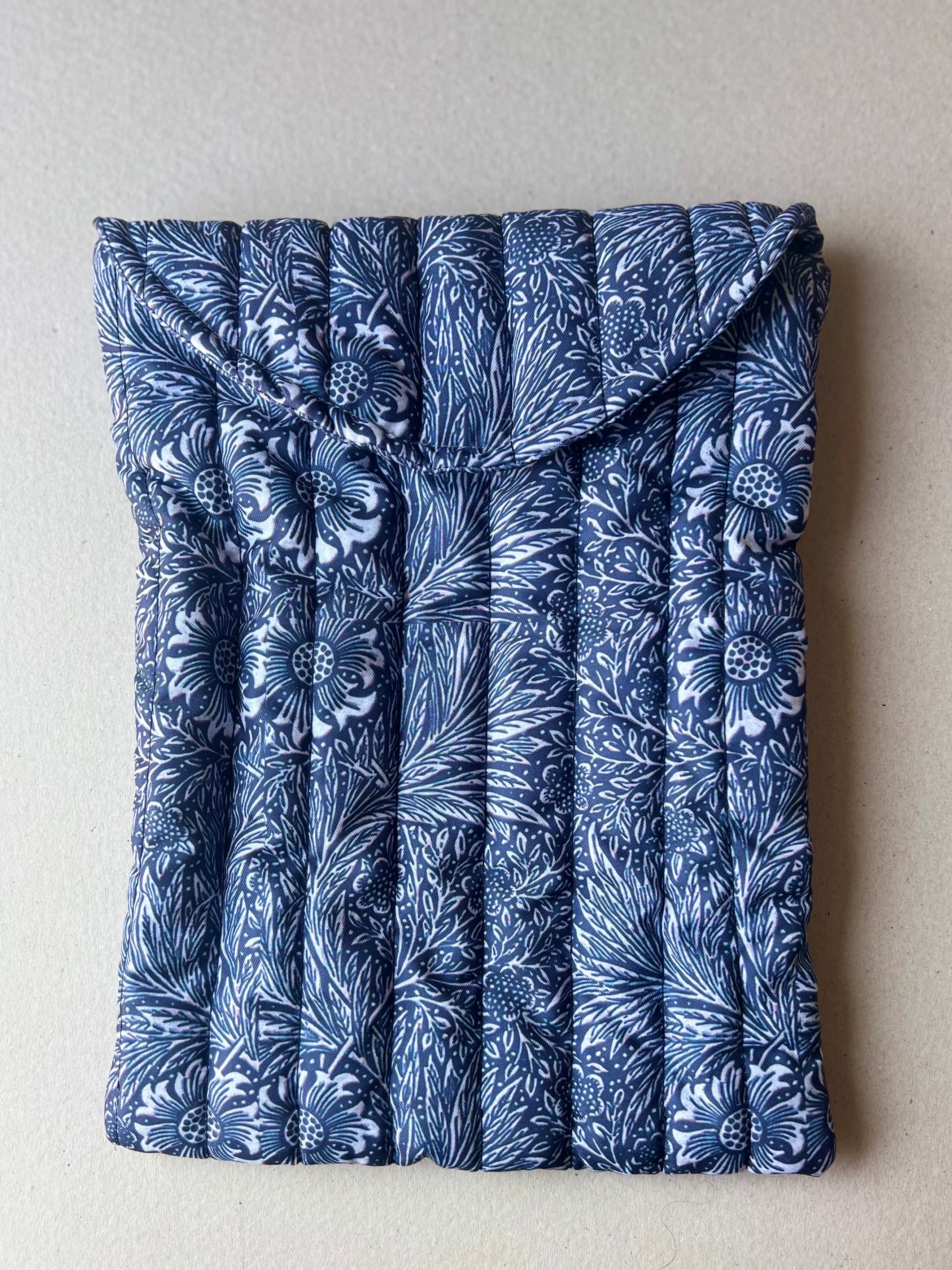 Midnight Bloom Puffy Sleeve