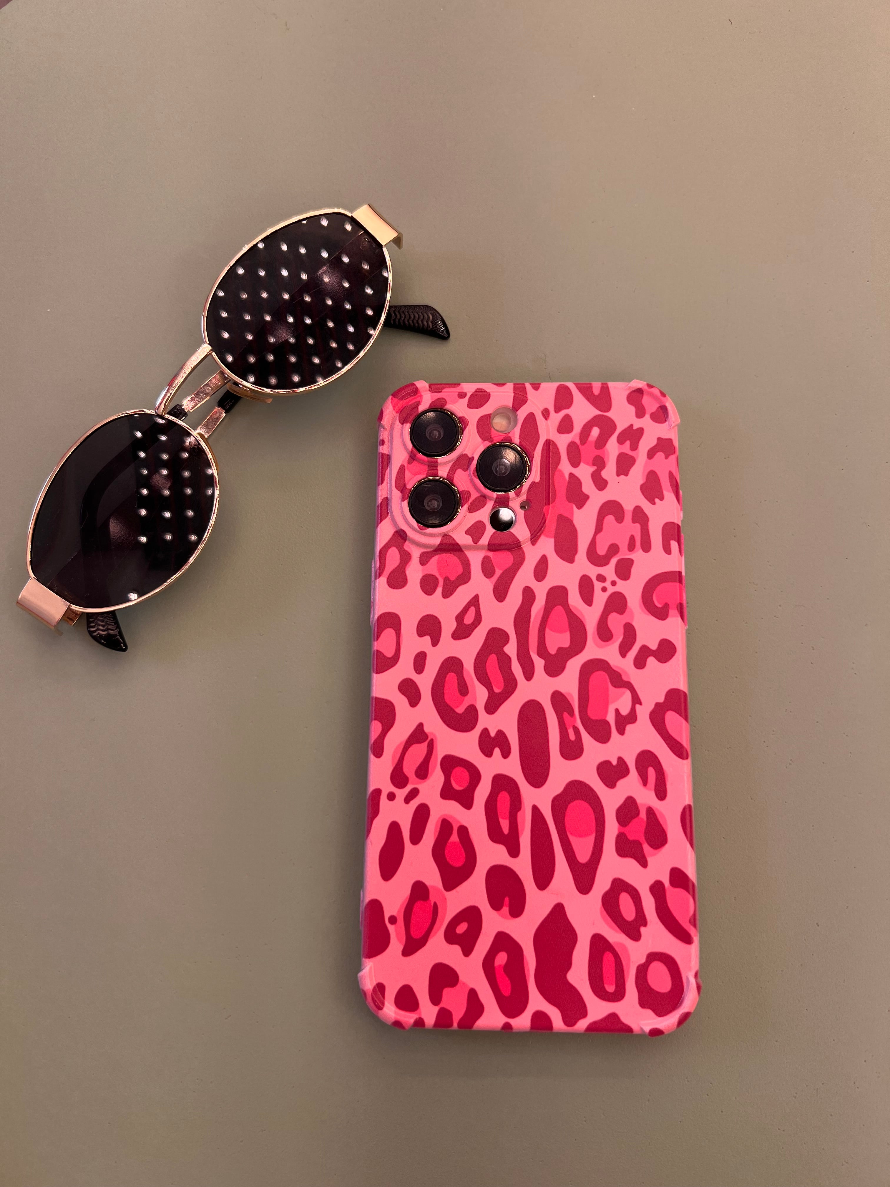 Peachy Leopard Case