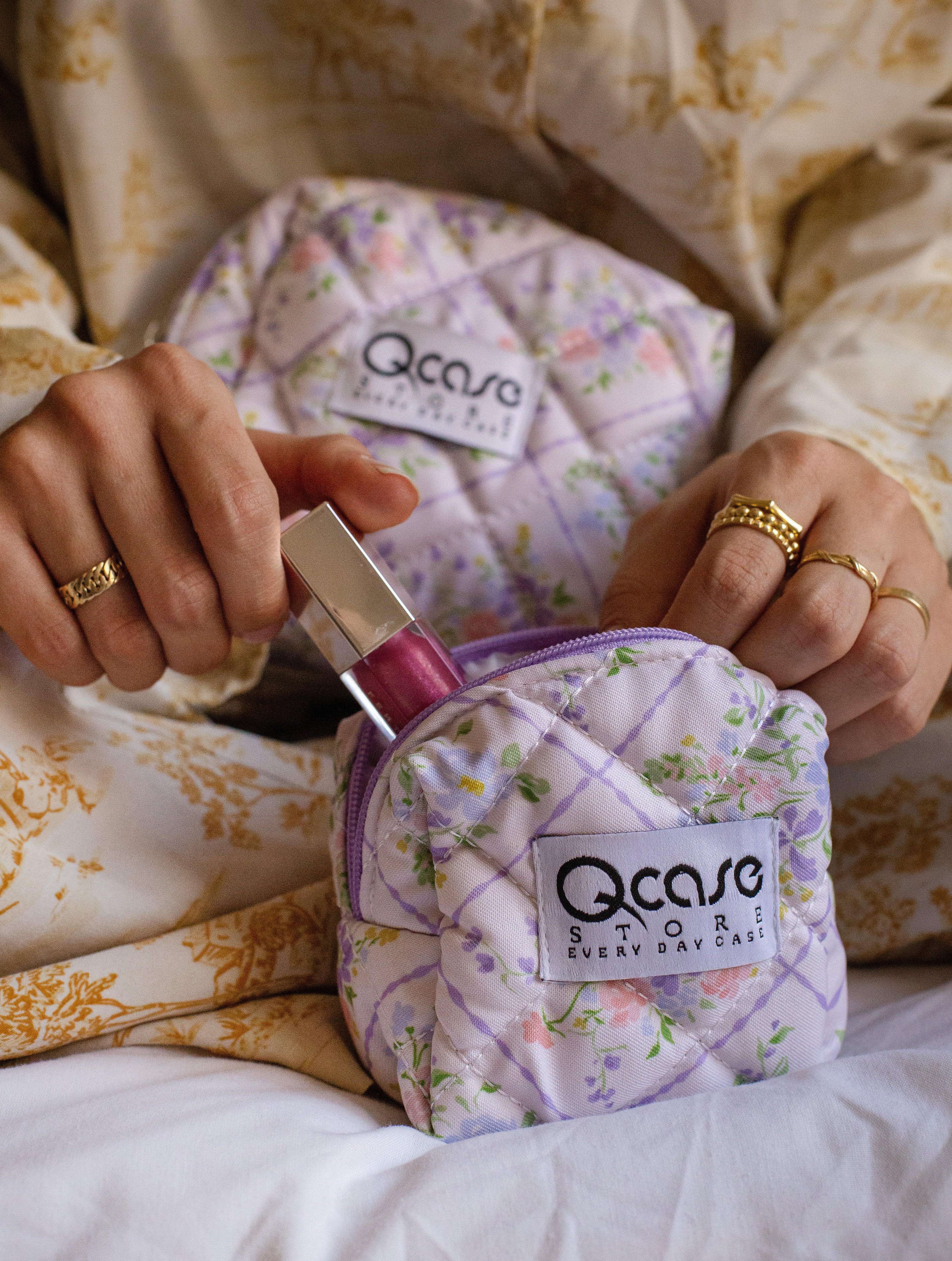 Lilac Picnic Pouch