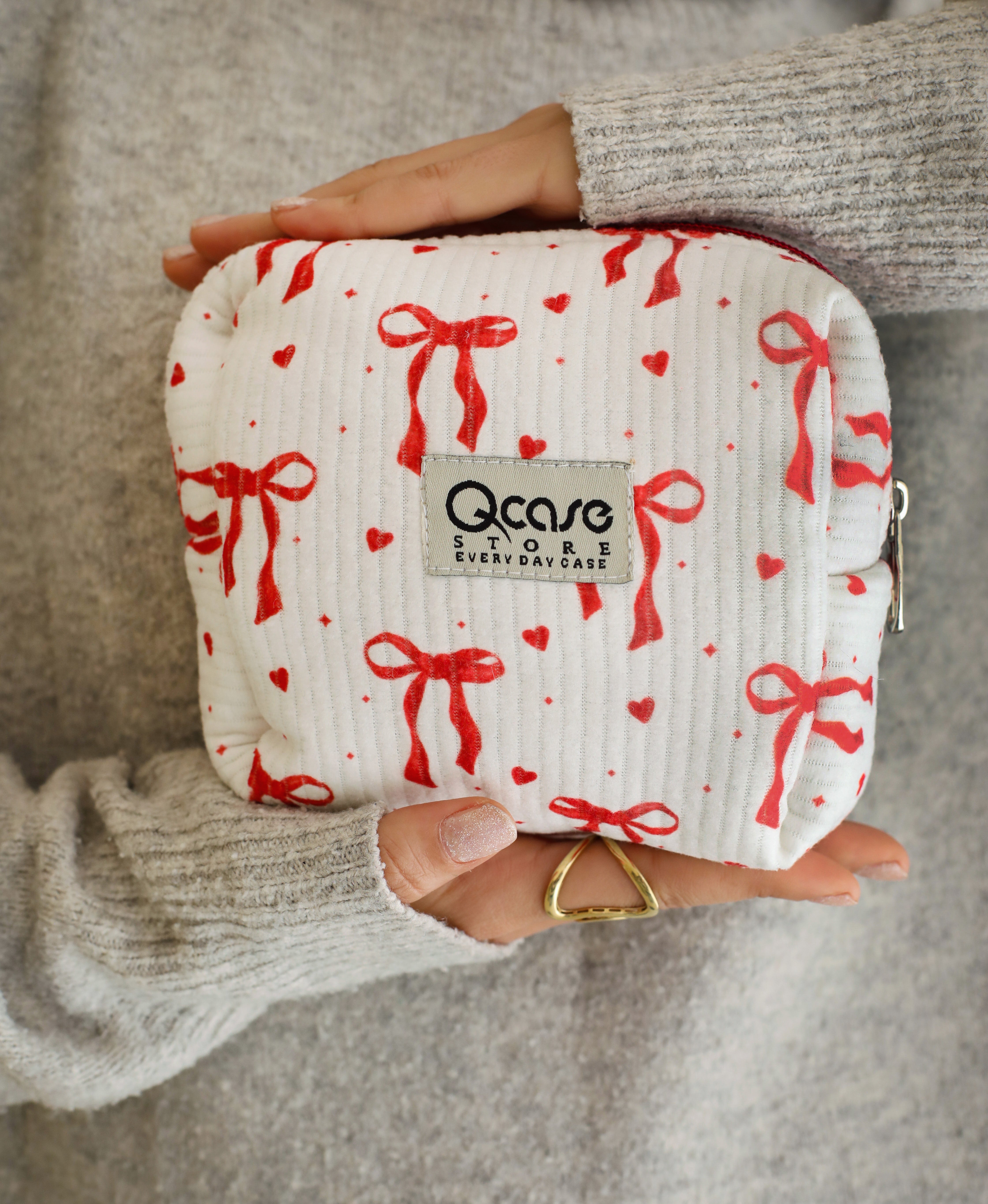 Ribbon love Pouch